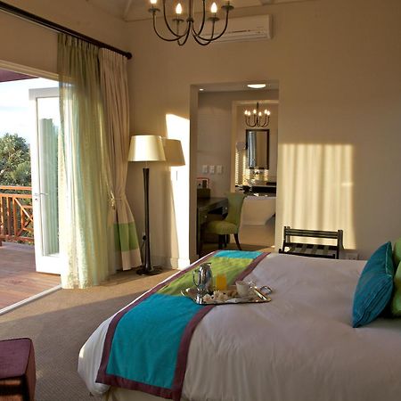 Mount Grace Hotel & Spa Magaliesburg Habitación foto A bedroom at the Oyster Box