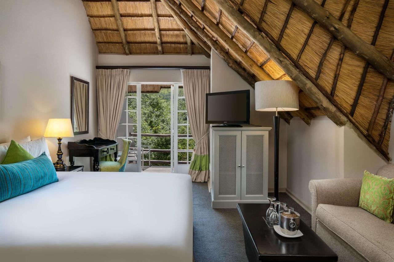 Mount Grace Hotel & Spa Magaliesburg Exterior foto A room at the hotel