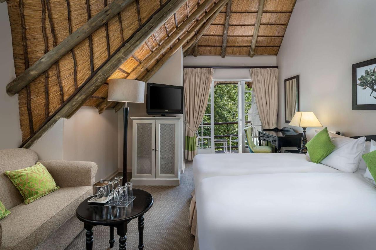 Mount Grace Hotel & Spa Magaliesburg Exterior foto A room at the hotel