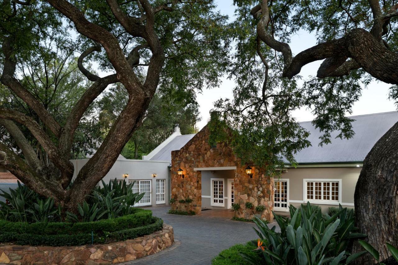 Mount Grace Hotel & Spa Magaliesburg Exterior foto The main entrance to the house