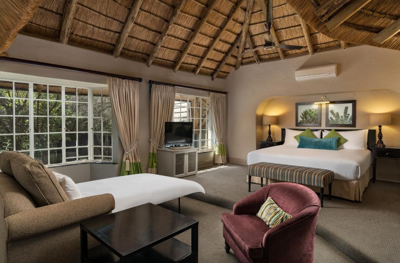Mount Grace Hotel & Spa Magaliesburg Exterior foto Executive Suite at the Oyster Box
